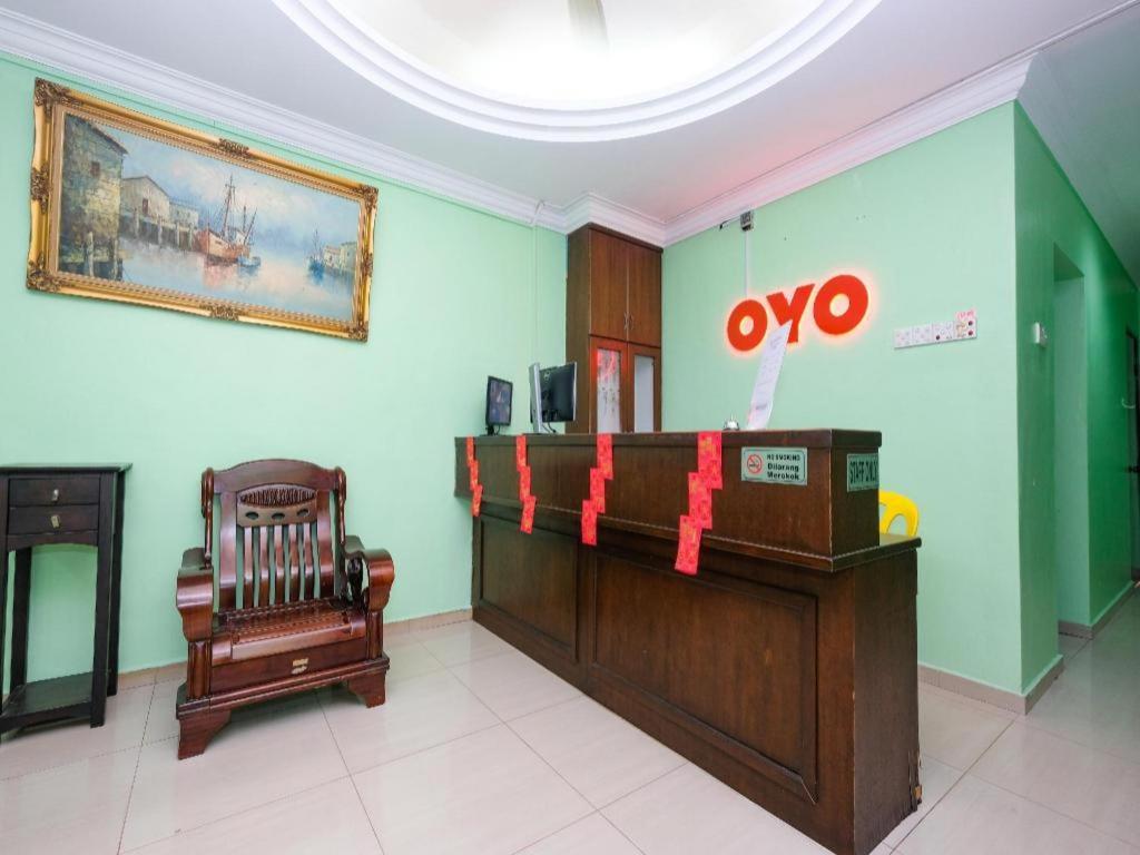 Oyo 89759 Gold Jerantut Hotel Екстериор снимка