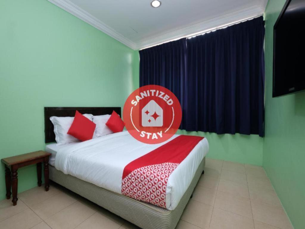 Oyo 89759 Gold Jerantut Hotel Екстериор снимка