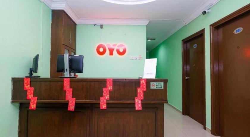 Oyo 89759 Gold Jerantut Hotel Екстериор снимка